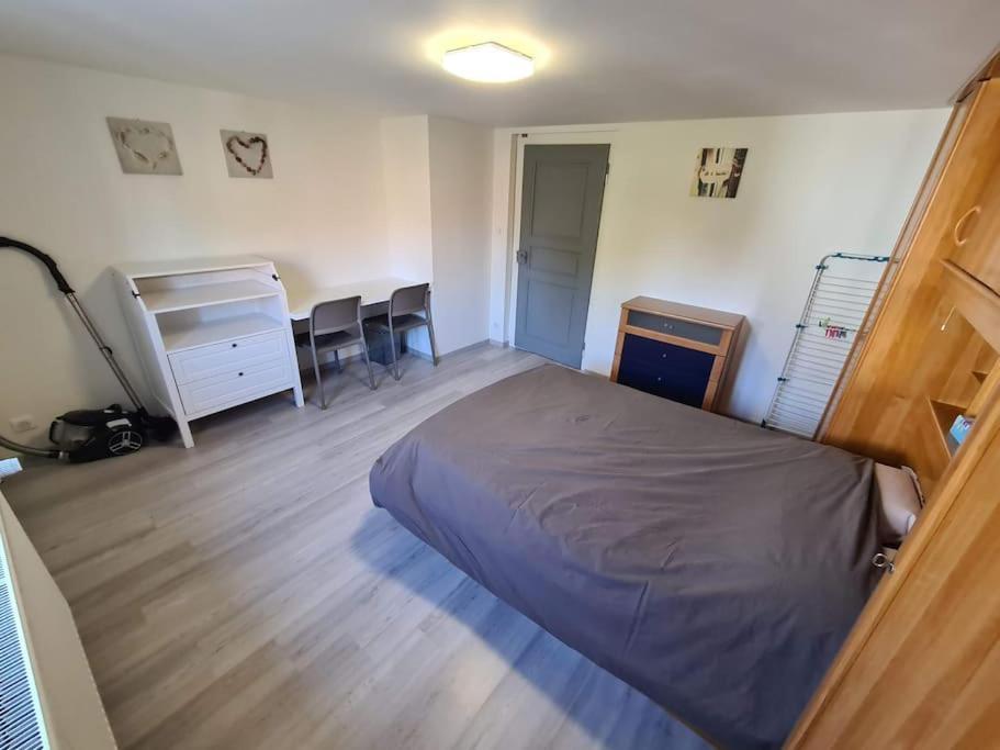 Appartement Entier Dans Cour Interieure Epfig Exterior foto